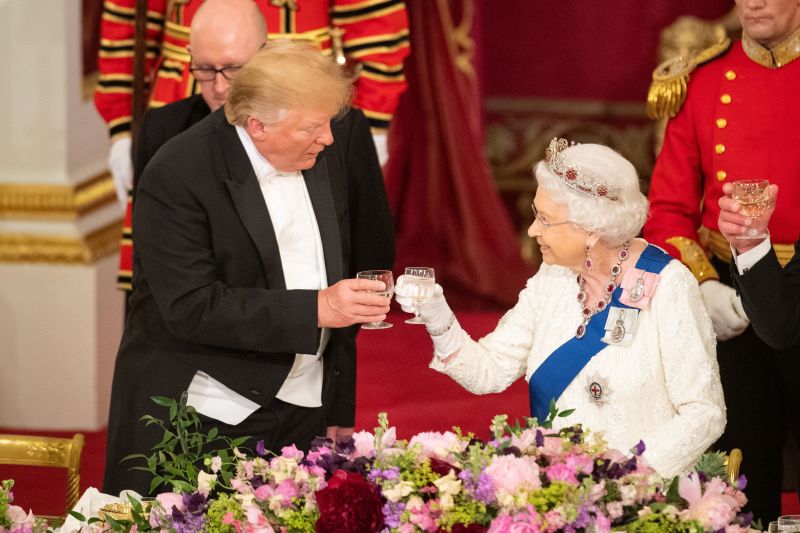 President Trump toasts Queen Elizabeth during UK visit