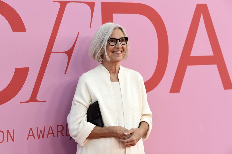 Eileen Fisher arrives on the red carpet before being honored with the CFDA Positive Change award for her brand's commitment to sustainability.