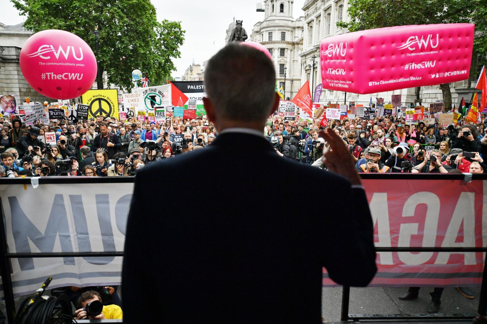 In Pictures Demonstrators Protest Trumps Uk Visit Cnn