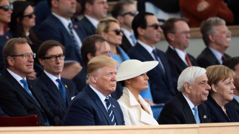 02 trump uk 0605