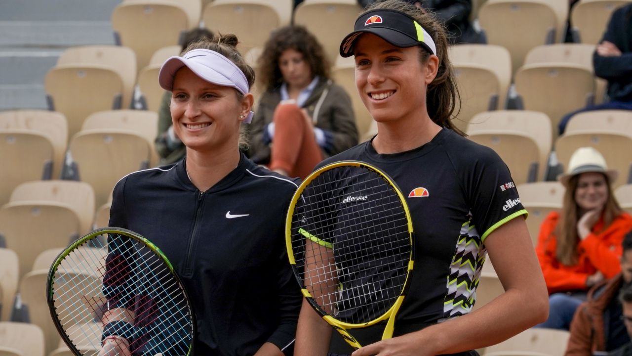 Marketa Vondrousova and Johanna Konta ahead of their semifinal.