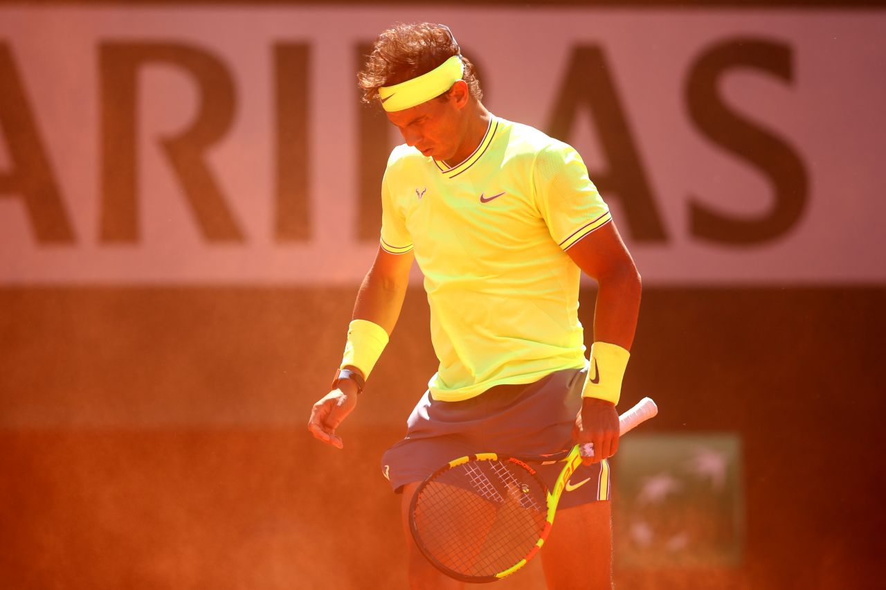 The semifinal took place in extremely windy conditions, causing havoc when the ball was in the air. Nadal in particular handled the conditions better. 