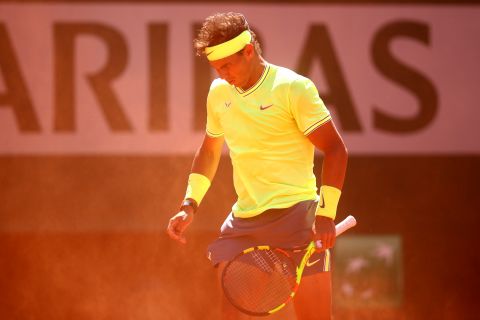 The semifinal took place in extremely windy conditions, causing havoc when the ball was in the air. Nadal in particular handled the conditions better. 