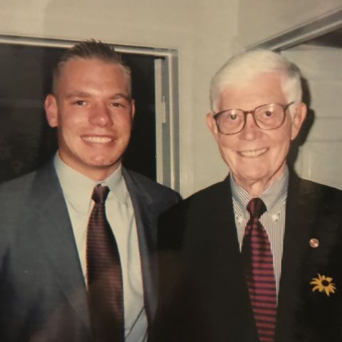 Swalwell meets former US Rep. John Anderson in 2001. "John was a moderate Republican who exemplified statesmanship and collaboration," <a href="https://twitter.com/repswalwell/status/940278875380215808?lang=en" target="_blank" target="_blank">Swalwell tweeted.</a> "I was lucky to meet him in 2001 while interning on the Hill."