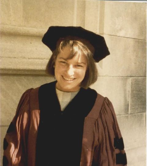 Klobuchar was magna cum laude at Yale University, earning a bachelor's degree in political science. During college, she worked as an intern for Vice President Walter Mondale. In 1985, Klobuchar earned a law degree from the University of Chicago Law School.
