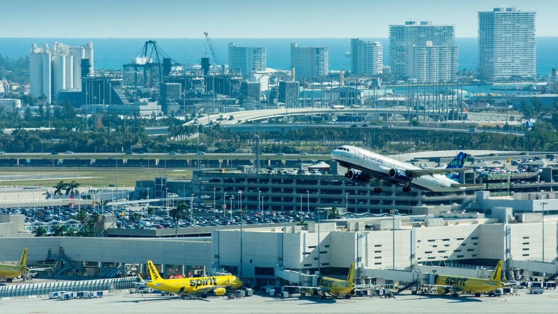 <strong>Fort Lauderdale-Hollywood International Airport: </strong>FLL is located between Fort Lauderdale and Hollywood. Heading to Broward County? Check into flights directly to here.