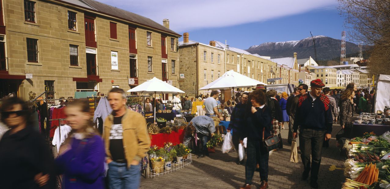 <strong>Salamanca Market:</strong> This bustling Saturday outdoor market is Hobart's most iconic attraction.