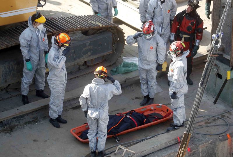 Budapest Tourist Boat Lifted Out Of Danube, With Four Bodies Recovered ...