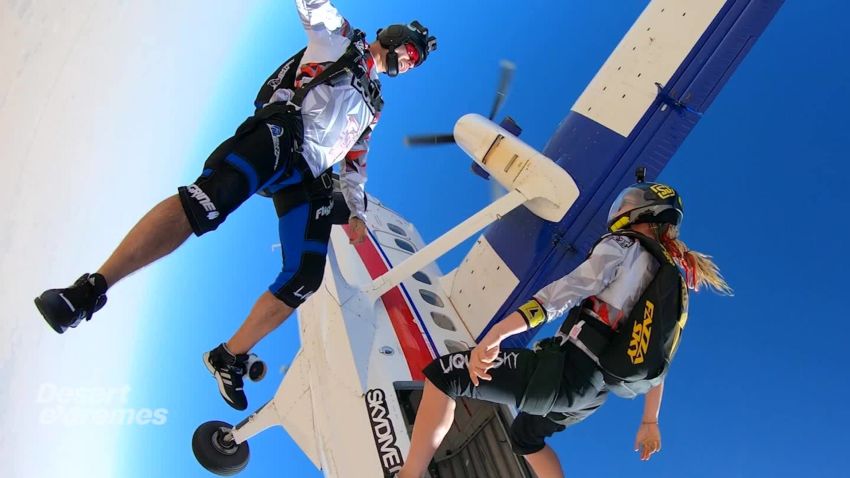 skydive dubai desert extreme adrenaline action sports _00012425.jpg