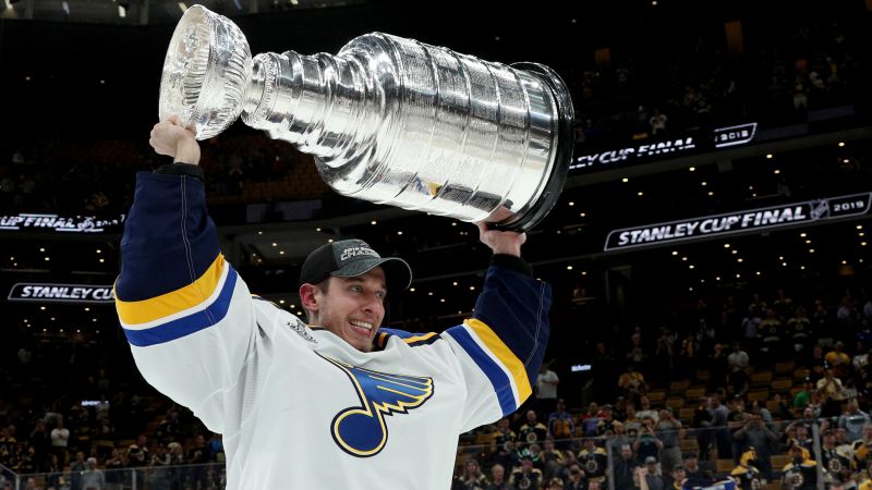 Binnington jersey on sale stanley cup