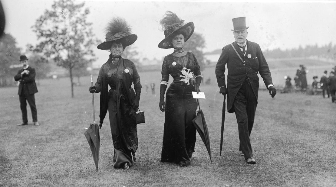 Attendees wear all black at to Royal Ascot in 1910, our of respect for the passing of King Edward VII. 
