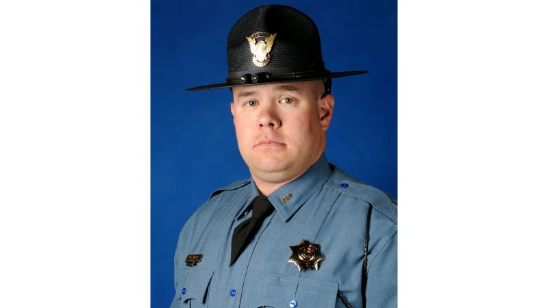 Colorado State Trooper Struck And Killed While Investigating A Crash Cnn