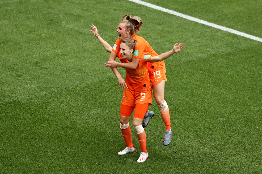 Vivianne Miedema became her country's all-time top women's scorer after scoring her side's third goal. 