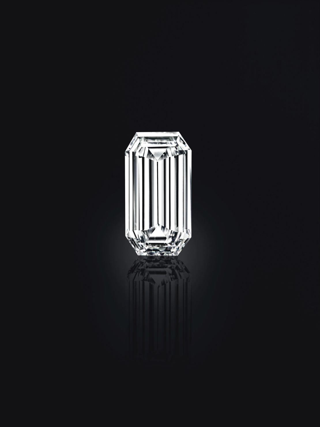 The Mirror of Paradise diamond ring measures 52.58 carats