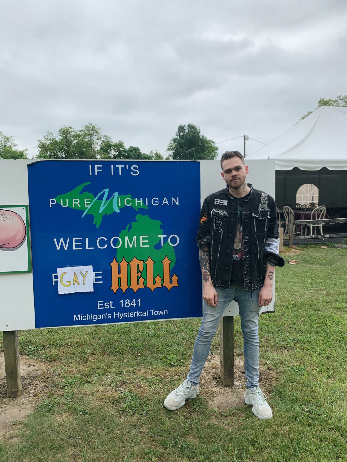 Youtuber Elijah Daniel bought the town of Hell and renamed it Gay Hell