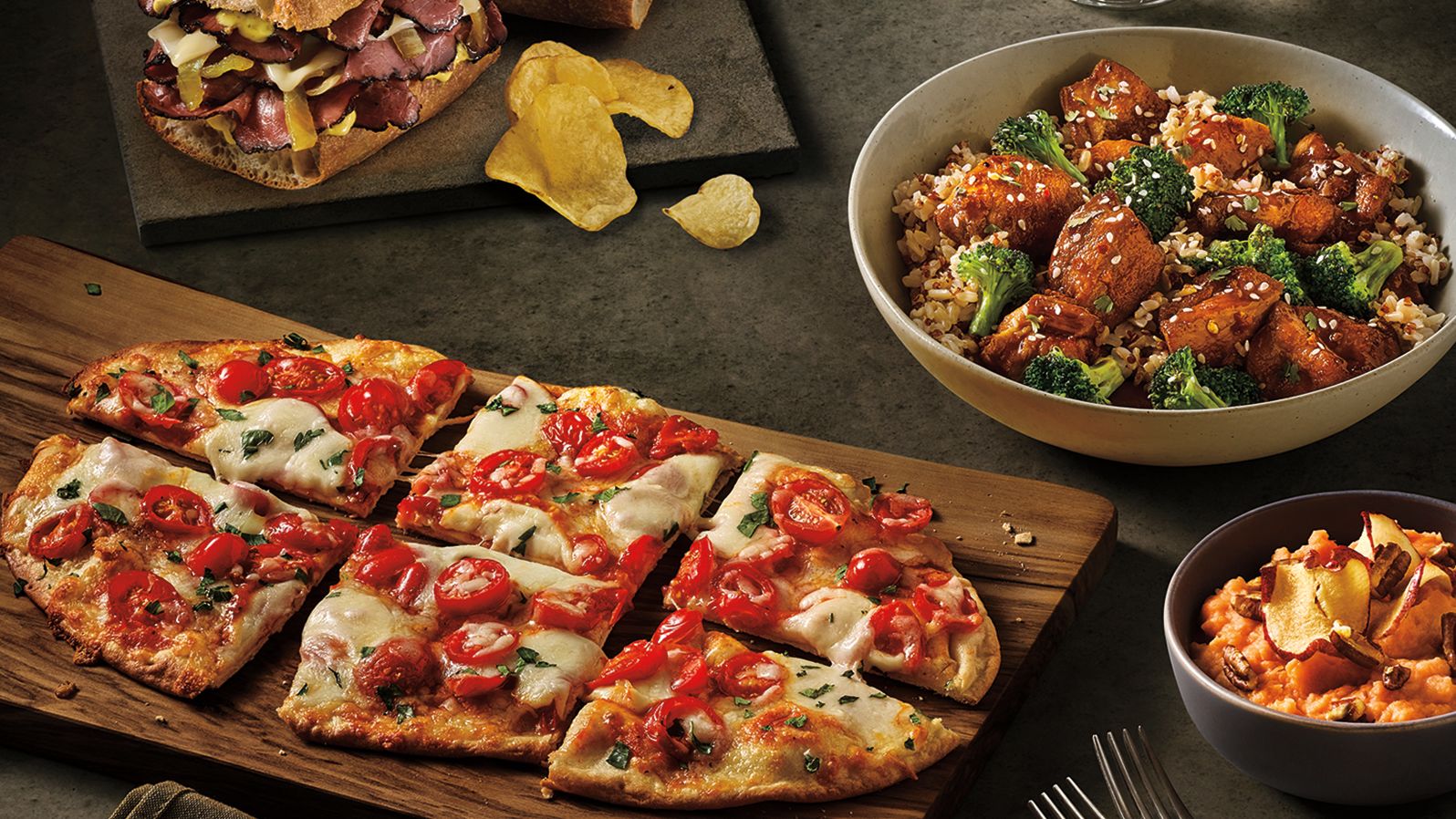 Panera What Time Does Lunch Start: Unveil the Schedule!
