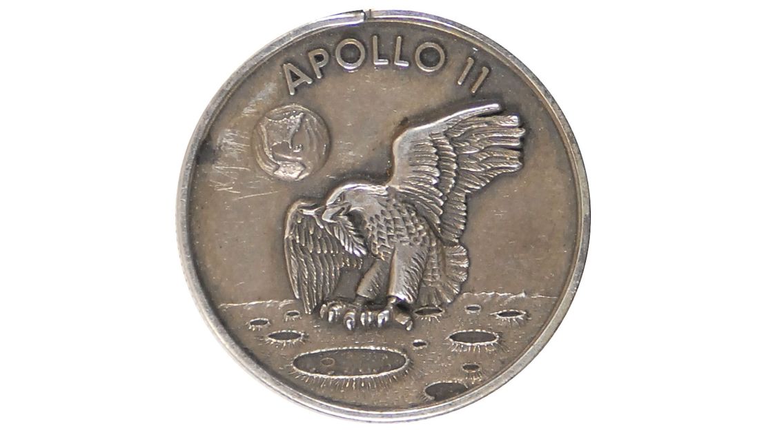 Armstrong presented his Apollo 11-flown Robbins Medal to his brother-in-law after the mission.