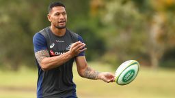 GOLD COAST, AUSTRALIA - SEPTEMBER 04:  Israel Folau passes during an Australian Wallabies training session at Sanctuary Cove on September 4, 2018 in Gold Coast, Australia.  (Photo by Chris Hyde/Getty Images)