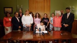 01 Rhode Island governor signs abortion protection bill