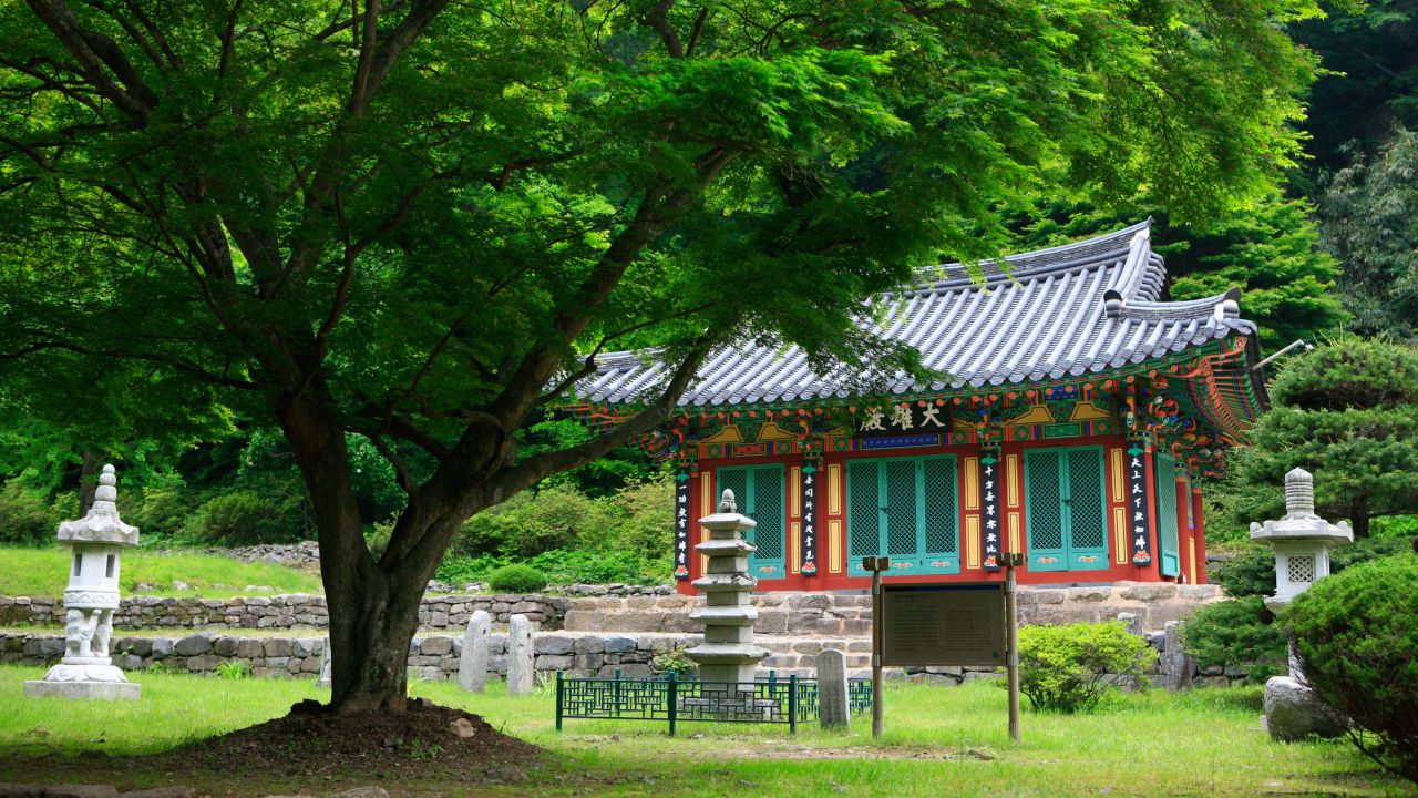 Gangcheonsa Temple's setting is lush and green.