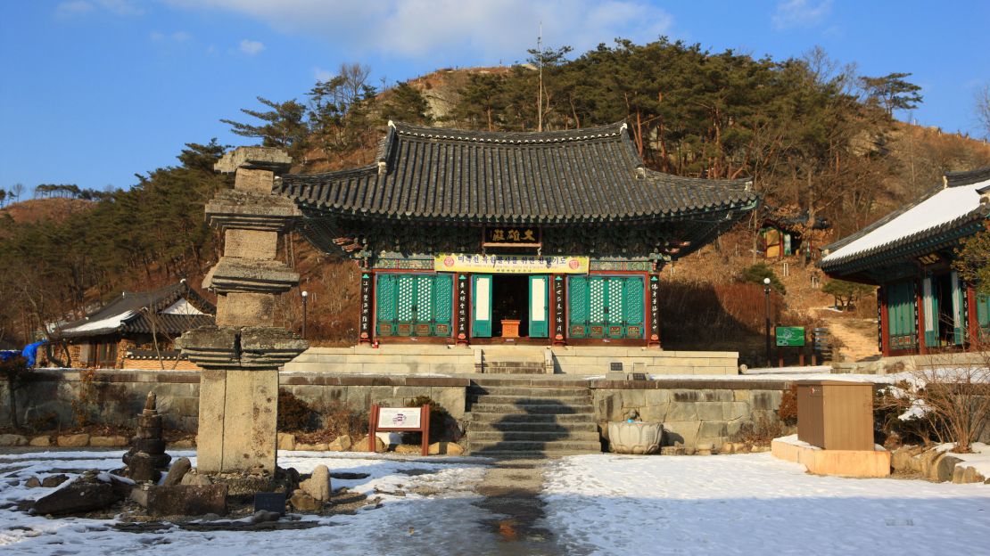 Unjusa Temple was once home to 1,000 Buddhas and pagodas.