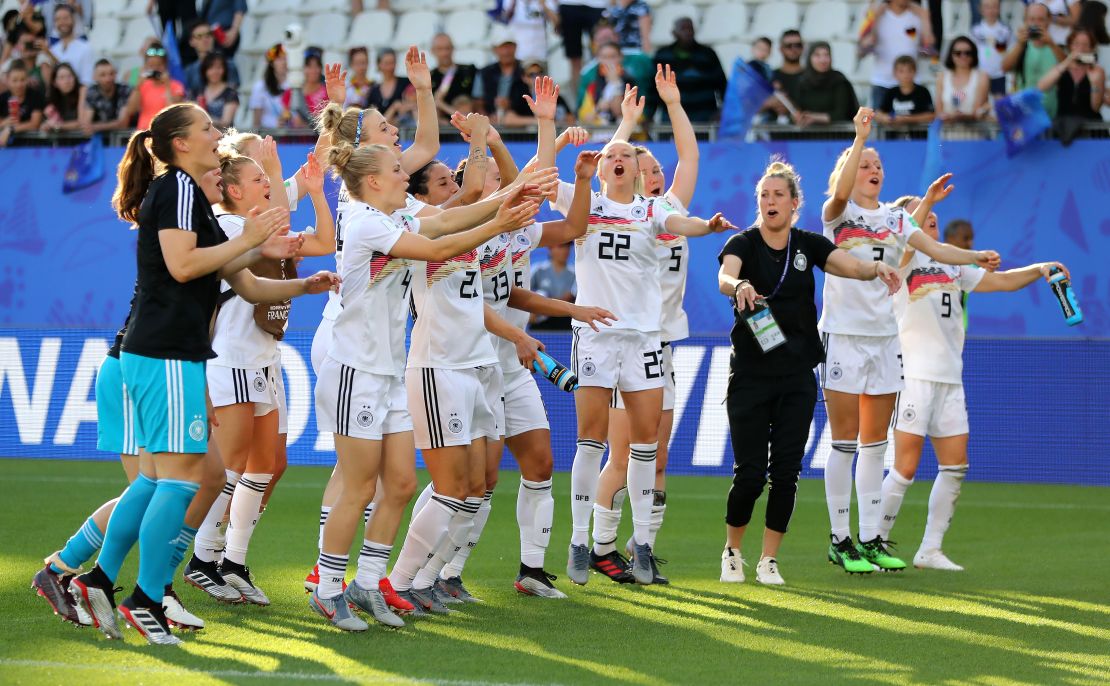 The triumphant German team celebrates reaching the quarterfinals of the 2019 FIFA Women's World Cup.