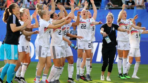 The triumphant German team celebrates reaching the quarterfinals of the 2019 FIFA Women's World Cup.
