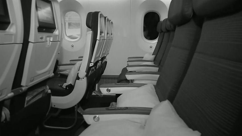 woman left on plane air canada interior 01