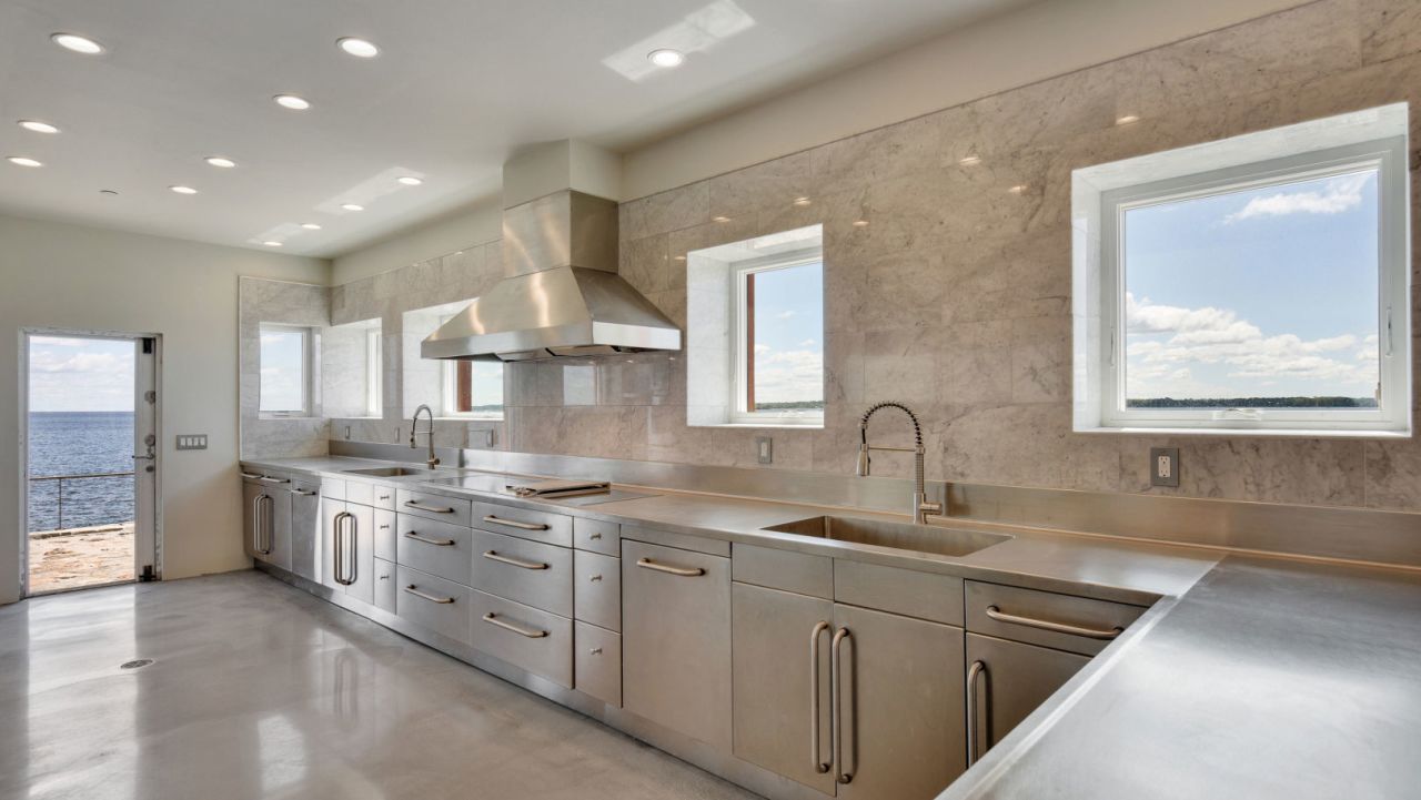 01 columbia private island kitchen