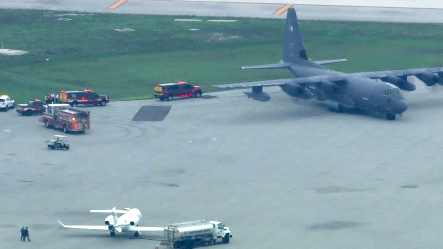 A  US military C-130 transported injured people from the Bahamas to Fort Lauderdale