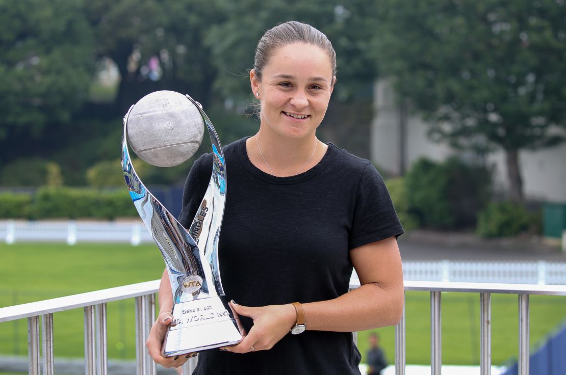 Ashleigh Barty poses with the WTA world No.1 trophy.