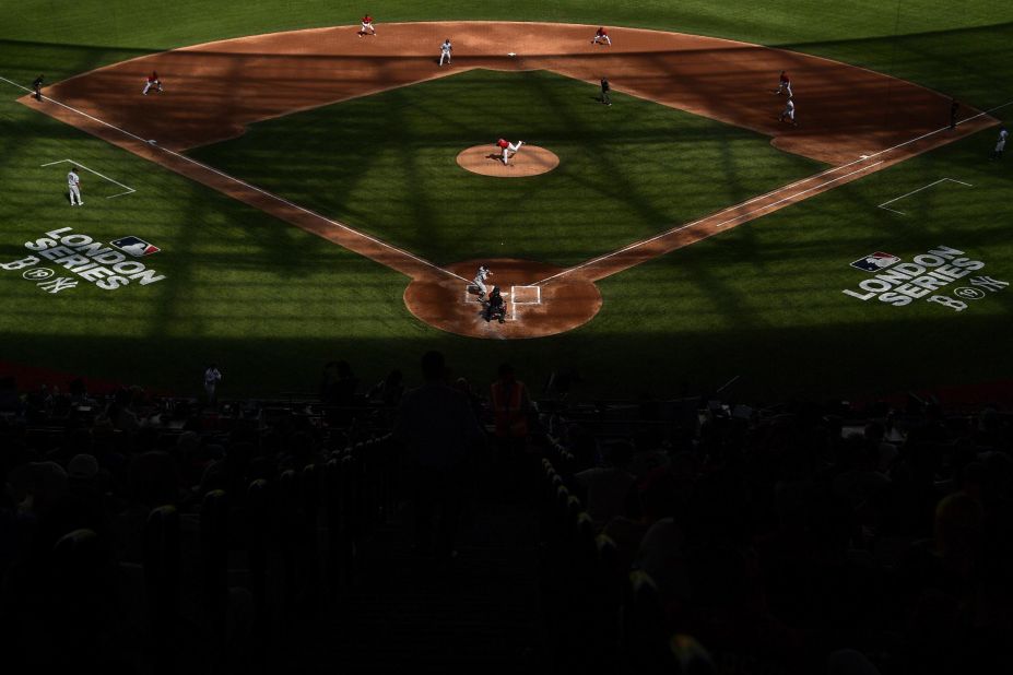 Yankees, Red Sox adjust to London