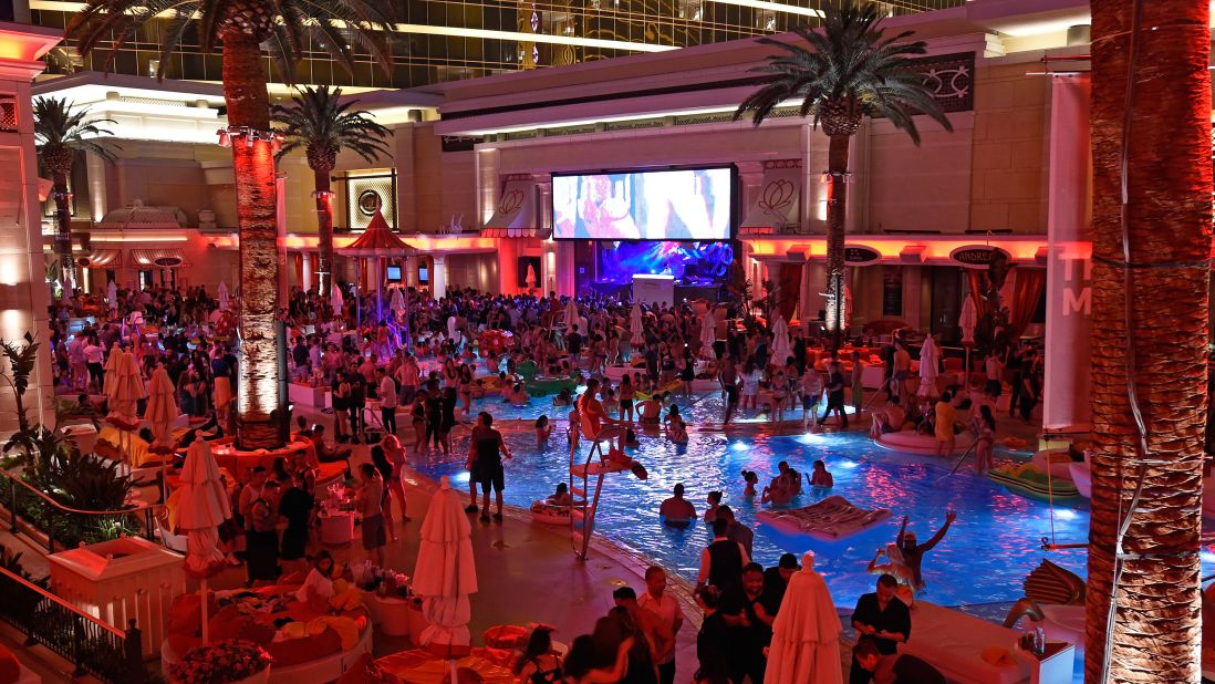 Top 7 Places To Enjoy The Las Vegas Nightlife Scene - Travel Off Path
