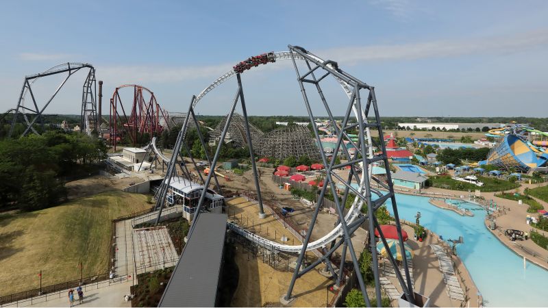 Record breaking coaster opening near Chicago