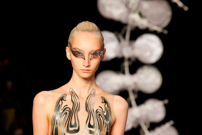 Iris van Herpen Haute Couture Autumn-Winter 2019