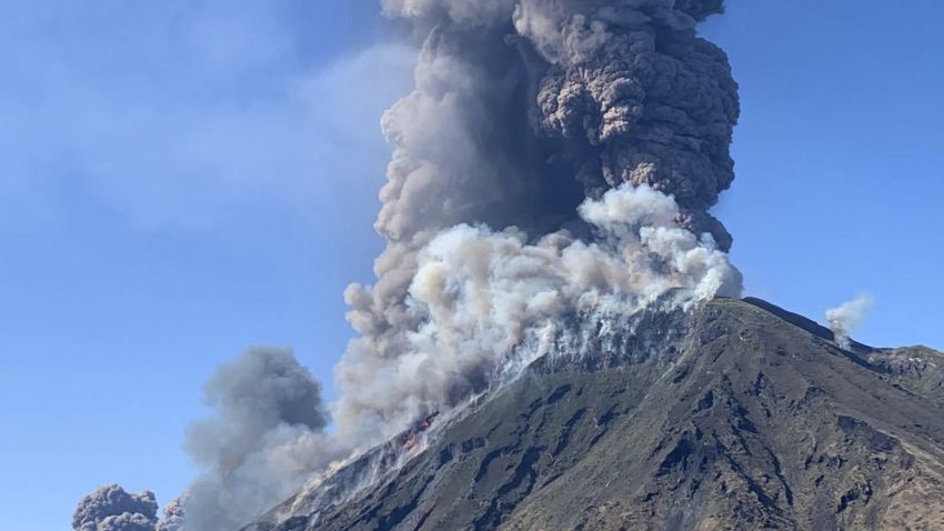 This handout photo obtained from the twitter account of @mariocalabresi shows the eruption of the Stromboli volcano on July 3, 2019 on the Stromboli island, north of Sicily. - A volcano on the Italian island of Stromboli erupted dramatically on July 3, reportedly killing a hiker and sending tourists fleeing, but firefighters could not immediately confirm any casualties. (Photo by Mario CALABRESI / Twitter account of @mariocalabresi / AFP) / Italy OUT / RESTRICTED TO EDITORIAL USE - MANDATORY CREDIT "AFP PHOTO / @mariocalabresi / Mario CALABRESI" - NO MARKETING - NO ADVERTISING CAMPAIGNS - DISTRIBUTED AS A SERVICE TO CLIENTS        (Photo credit should read MARIO CALABRESI/AFP/Getty Images)