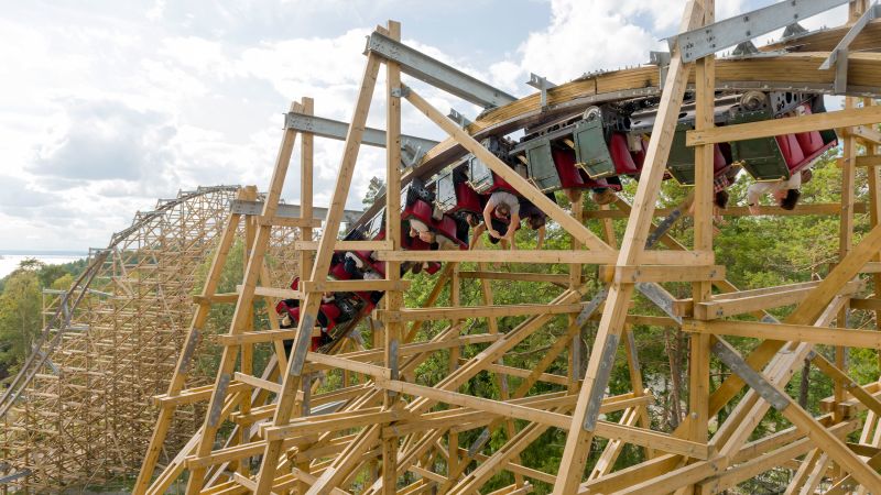 5 scariest roller coaster drops in the world The hills that