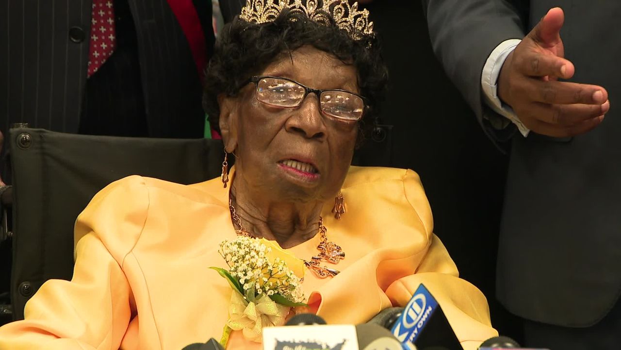 01 alelia murphy oldest living woman in us birthday trnd