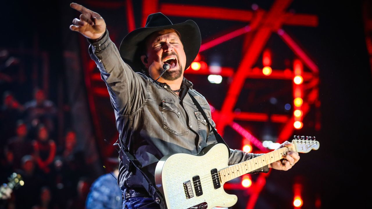 Garth Brooks' June 27 performance will air live at hundreds of drive-ins across the US.