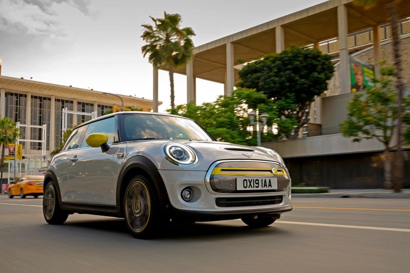 Mini cooper 4 on sale door electric