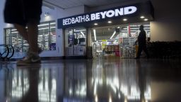 Shoppers walk past a Bed Bath & Beyond Inc. store in Washington, D.C., U.S., on Friday, Sept. 18, 2015. Bed Bath & Beyond Inc. is scheduled to release earnings figures on Sept. 24. Photographer: Andrew Harrer/Bloomberg via Getty Images