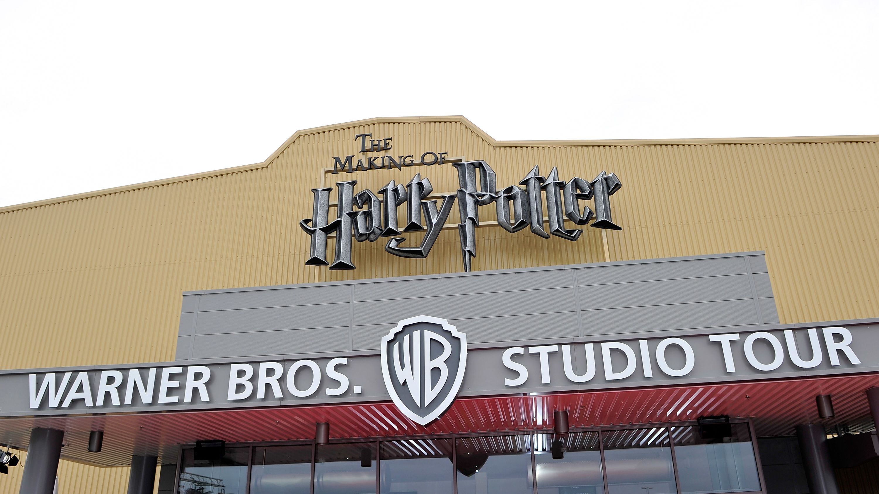 The public entrance for Warner Bros. Studio tour.