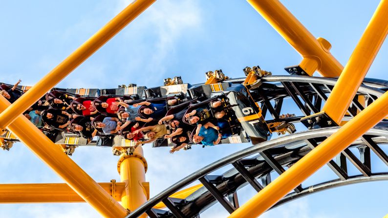 Riders report that all the rolls and inversions on Steel Curtain are very smooth.