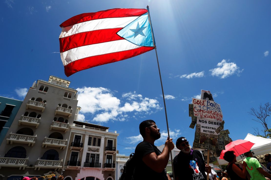 Protesters have been calling for the governor's resignation over the content of the leaked chats.