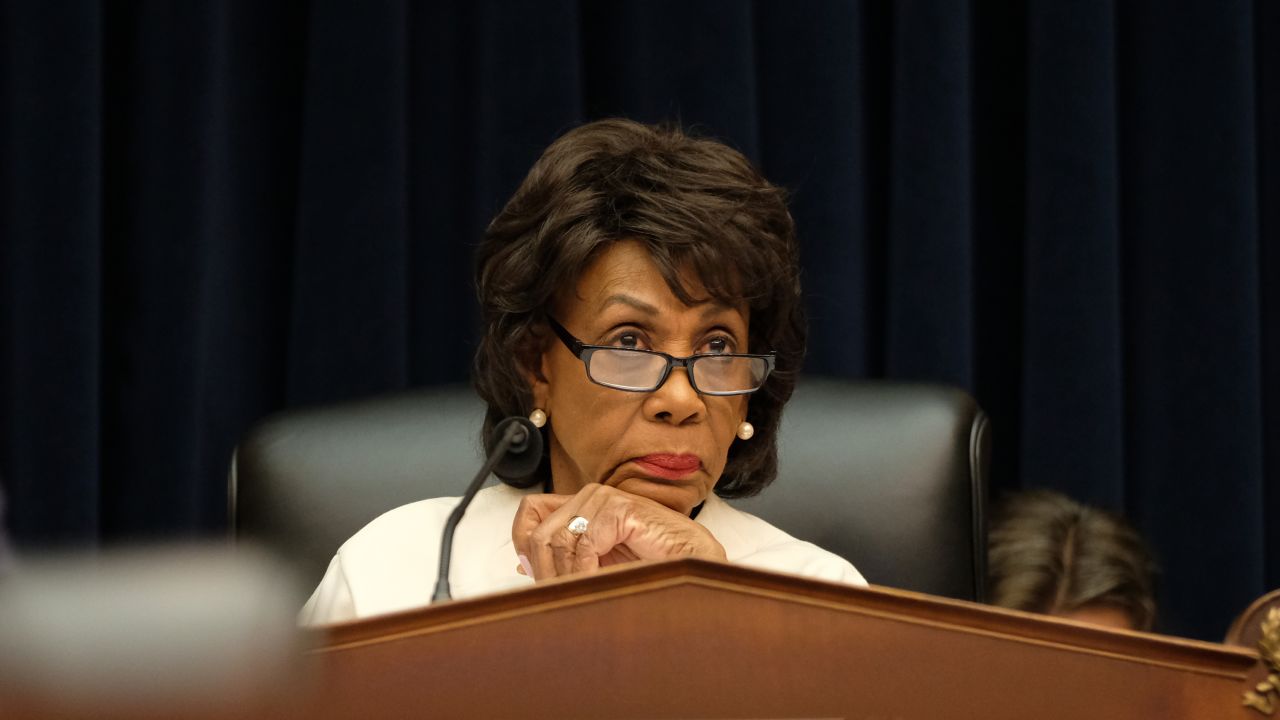 Maxine Waters libra legislation
