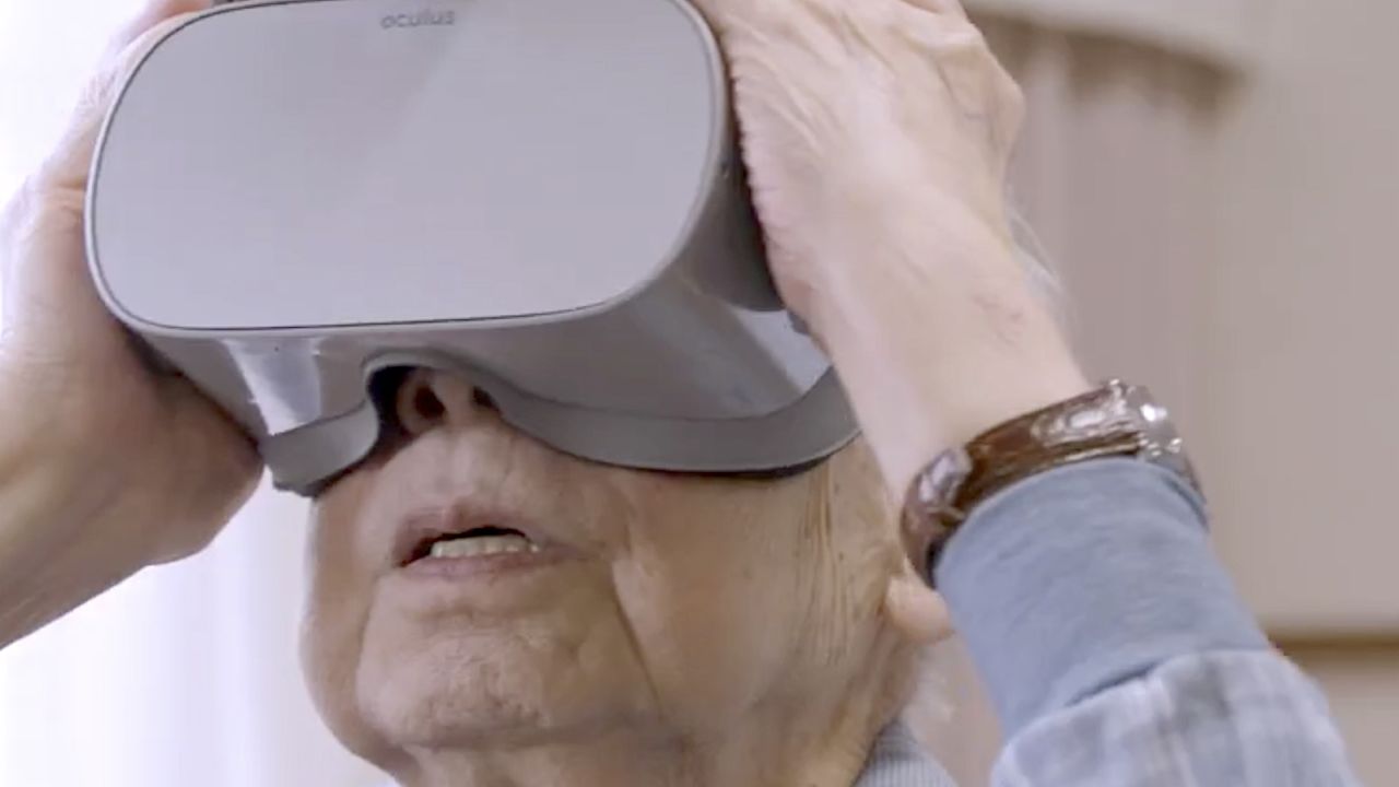 A class at the University of Tokyo gives seniors a chance to both watch and create VR travel videos. 