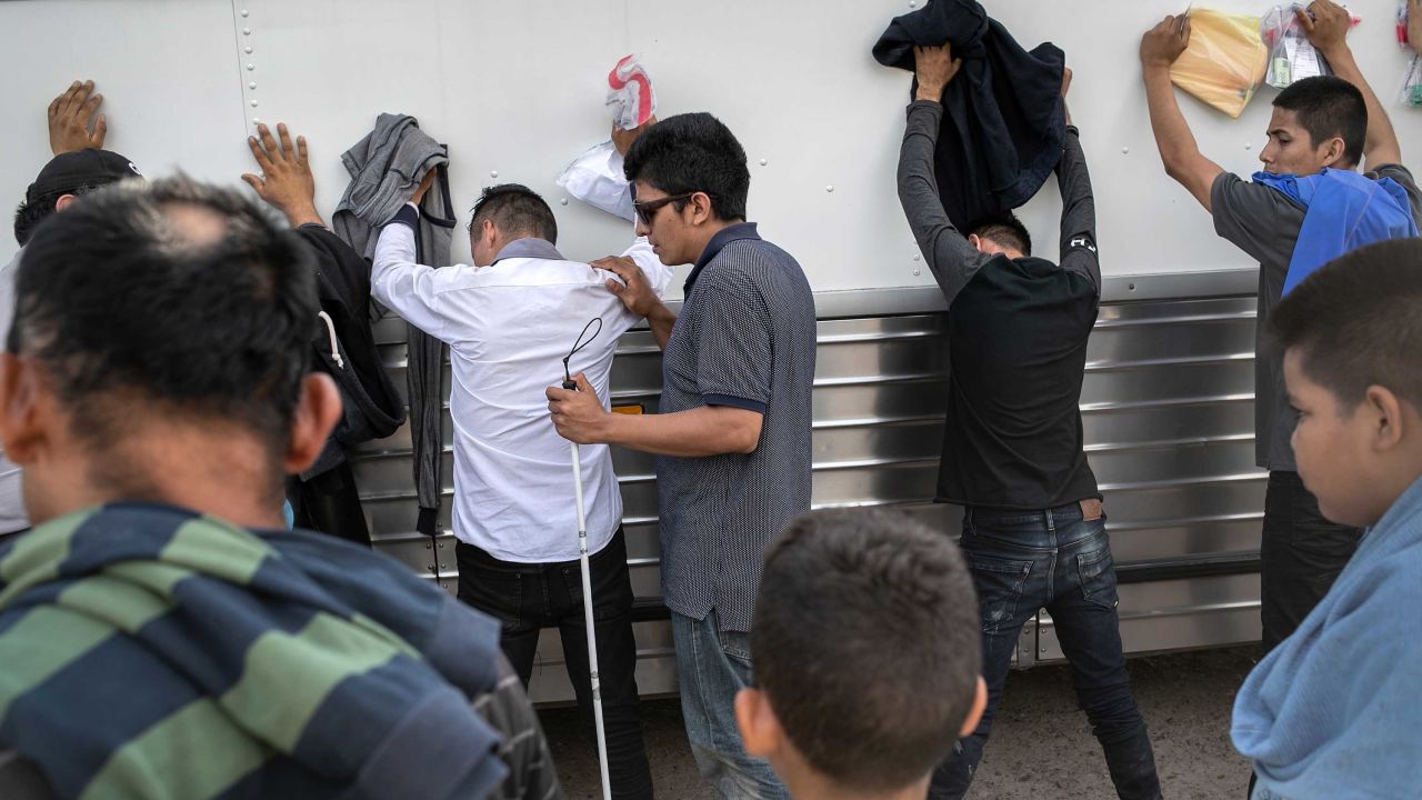 Horrific Details Emerge Migrant Claims Abuse In El Salvador Prison - or7tbqd