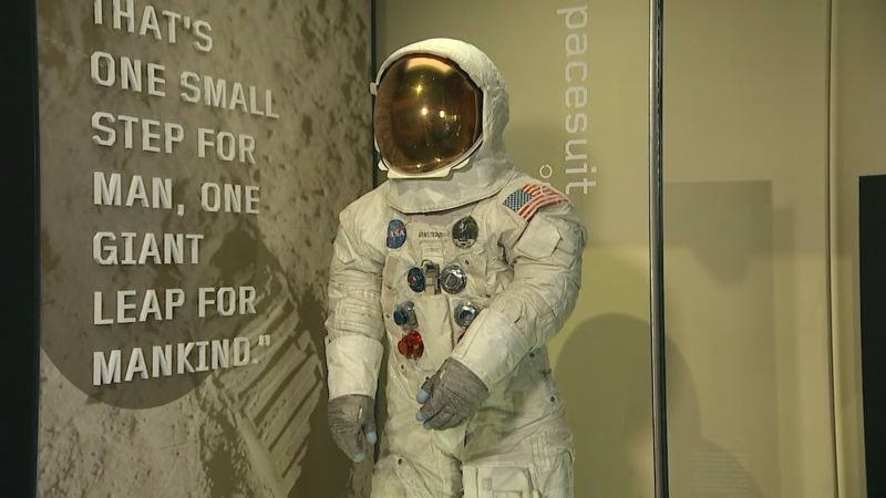 Neil Armstrong’s Spacesuit Goes On Display 50 Years After Moon Launch | CNN