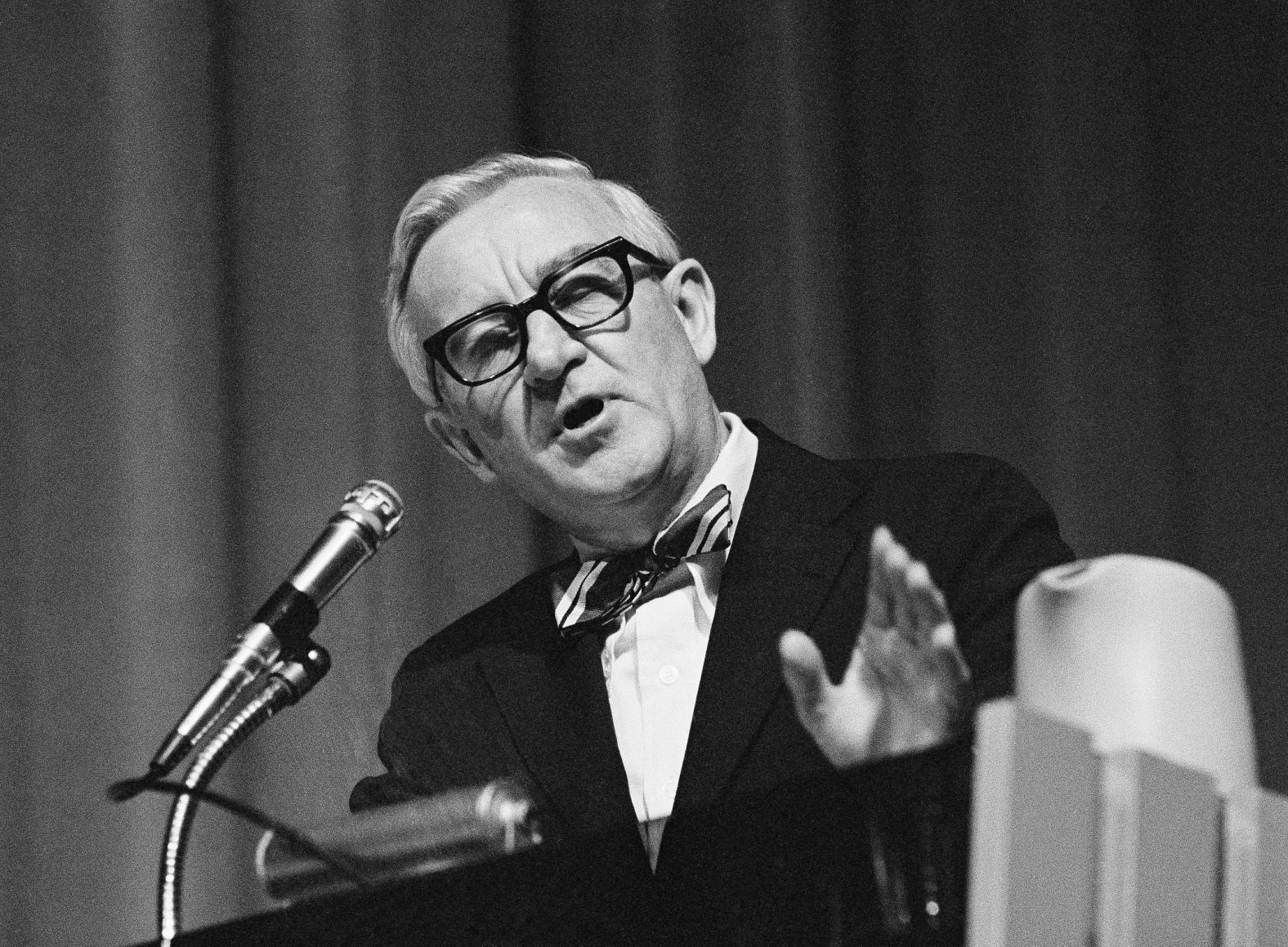 Stevens speaks to judges and lawyers at the American Bar Association's national convention on August 14, 1979, in Dallas, Texas. The Justices were participating in a panel discussion on government and the courts.