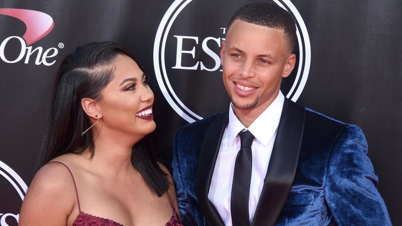 Ayesha Curry on being thankful to spend this year's Thanksgiving at home | CNN